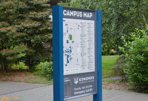 wayfinding post and panel sign